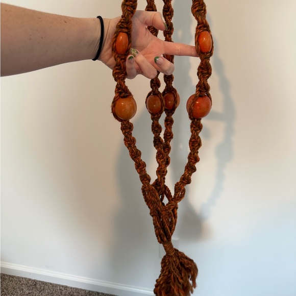 Vintage Orange Beaded Macrame Plant Hanger 🪴 - Picture 2 of 4